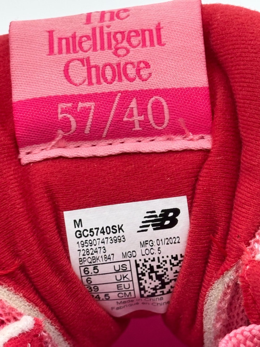 New Balance 57/40 Big Kid 'Vibrant Pink Team Red' SZ Women’s 8.  Men’s 6.5. - Picture 10 of 10